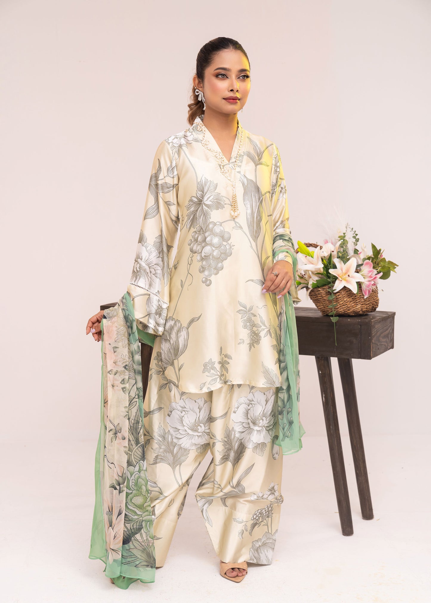 Ivory Bloom Grace Three-Piece Set