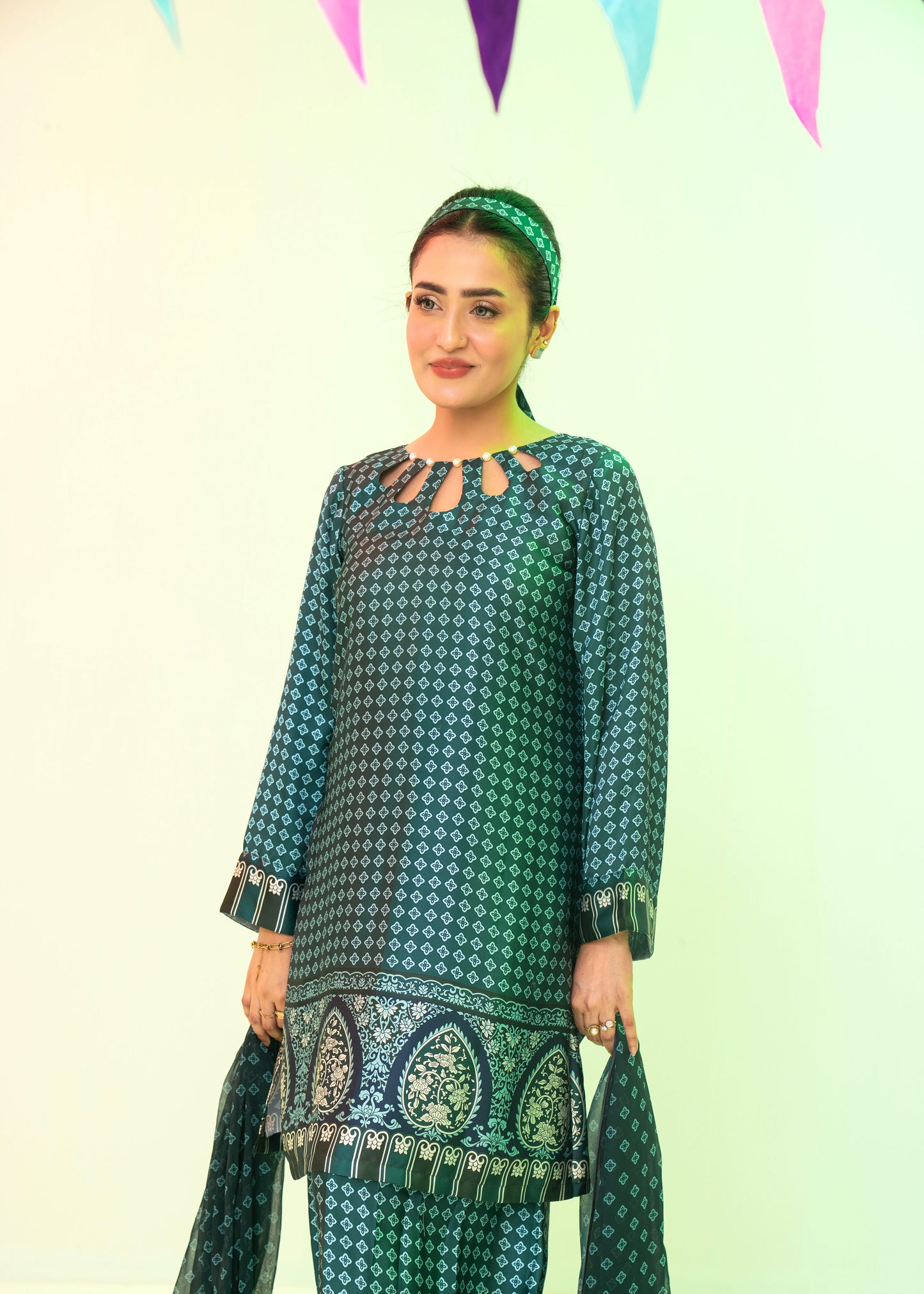 Teal Bloom Elegance Three-Piece Set
