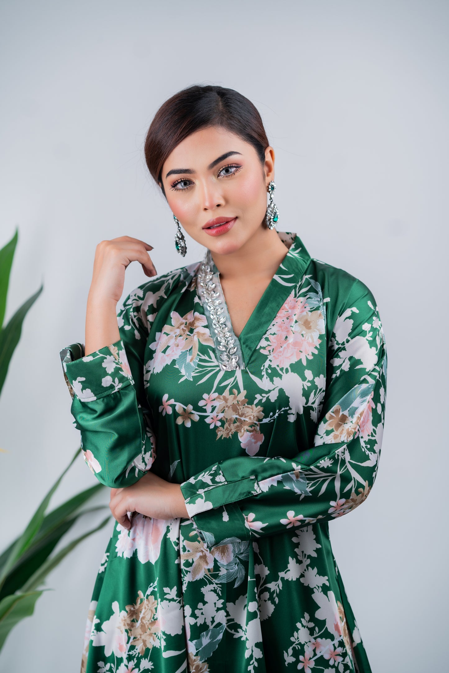 Floral Elegance Green Kurti Set