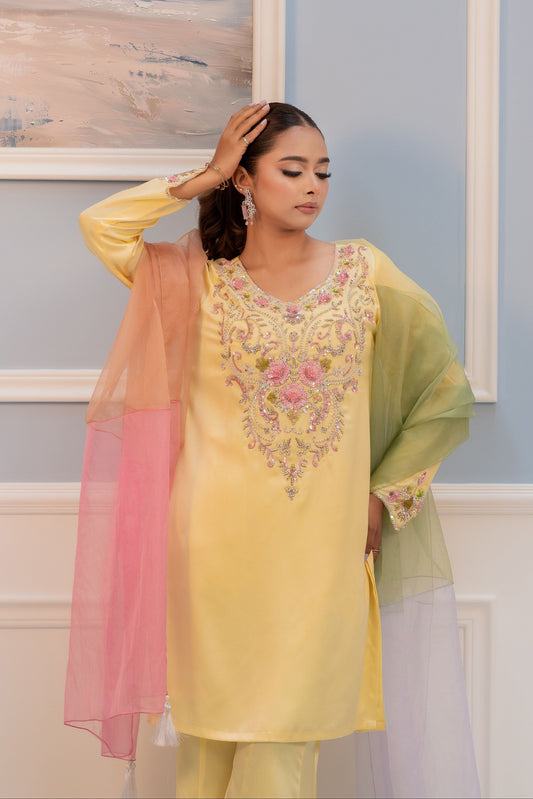 Buttercup Bloom Festive Three-Piece Set