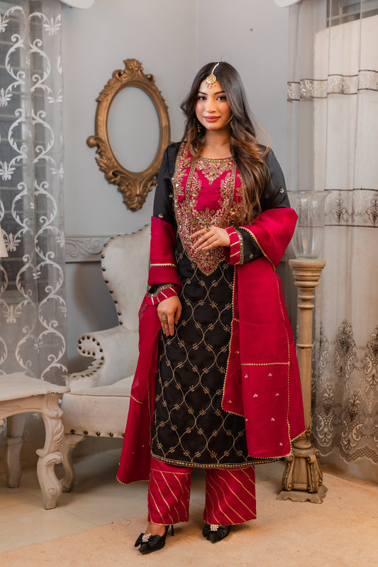 Royal Reverie Shalwar Suit