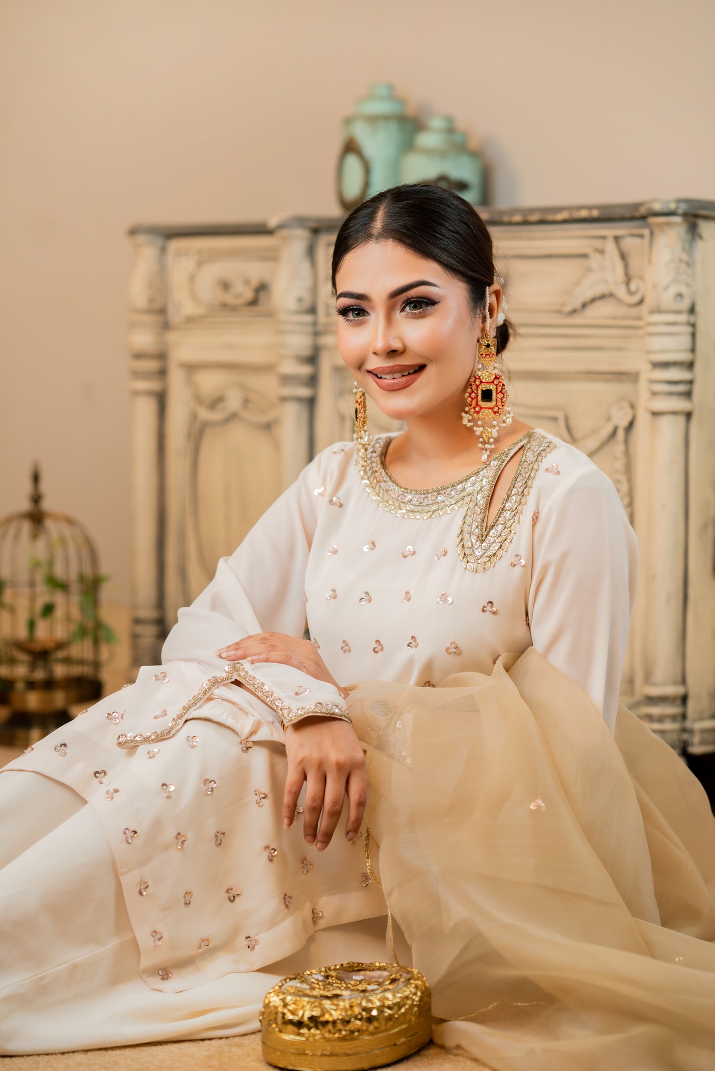 Ivory Elegance Kameez Pant Set