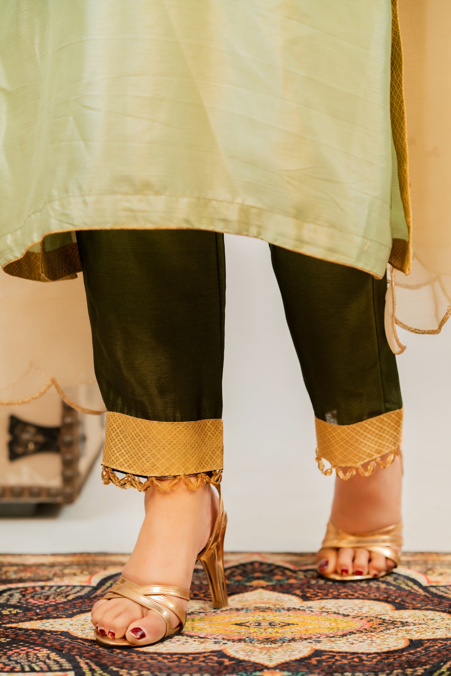 Elegant Olive Ombre Kameez Pant