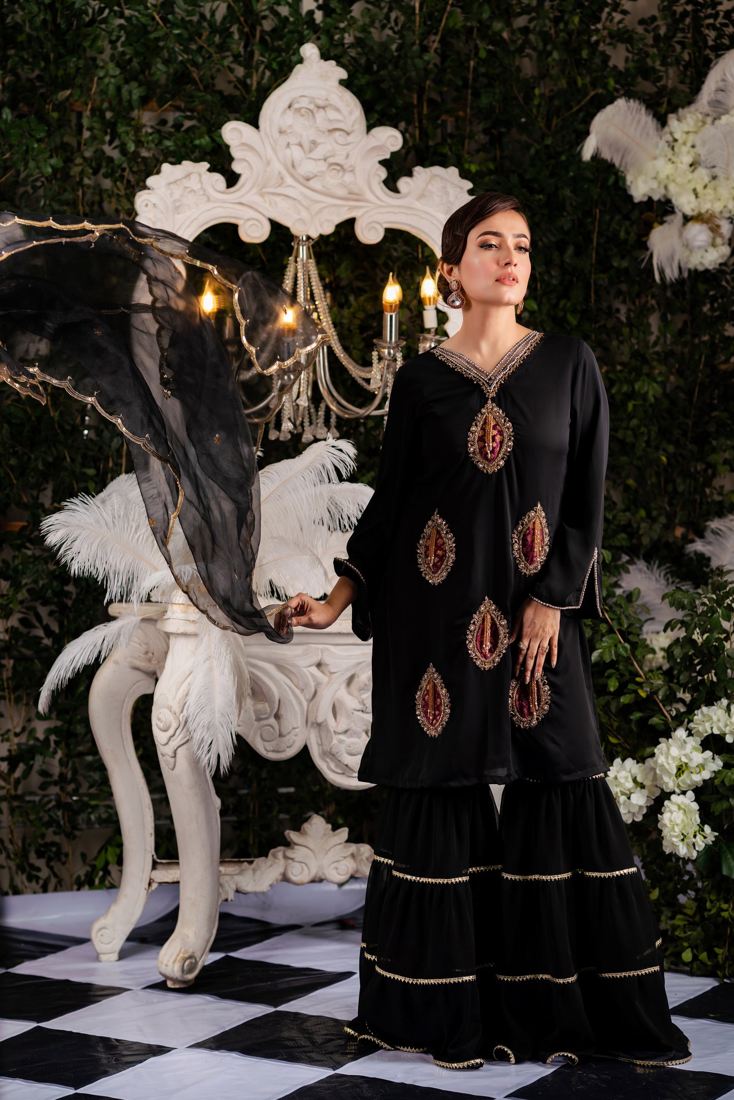 Noir Royalty Kameez & Pant Set