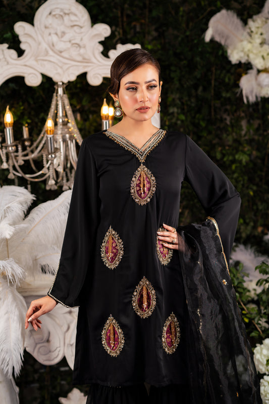 Noir Royalty Kameez & Pant Set