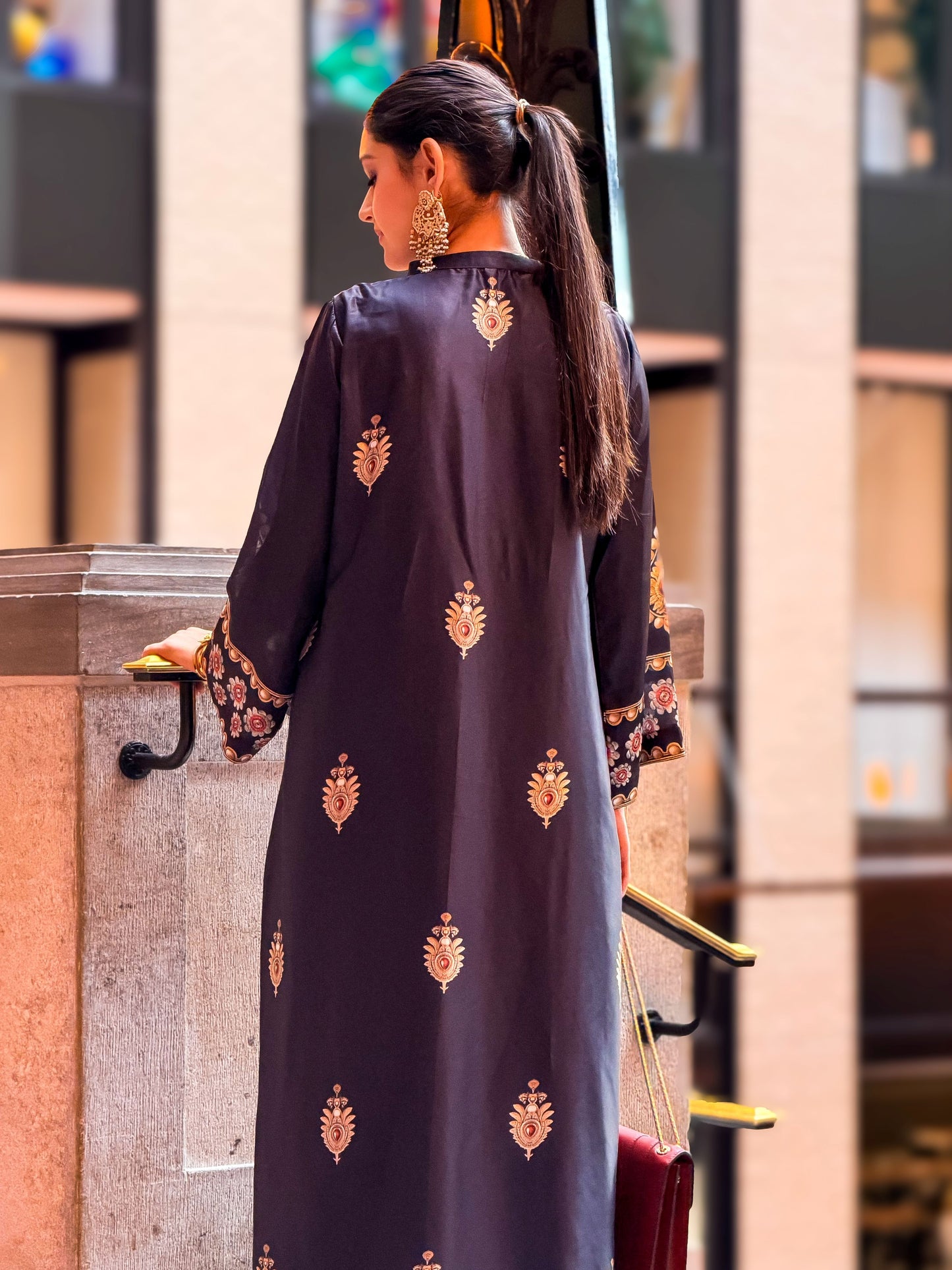 Midnight Majesty Kameez And Pant Set