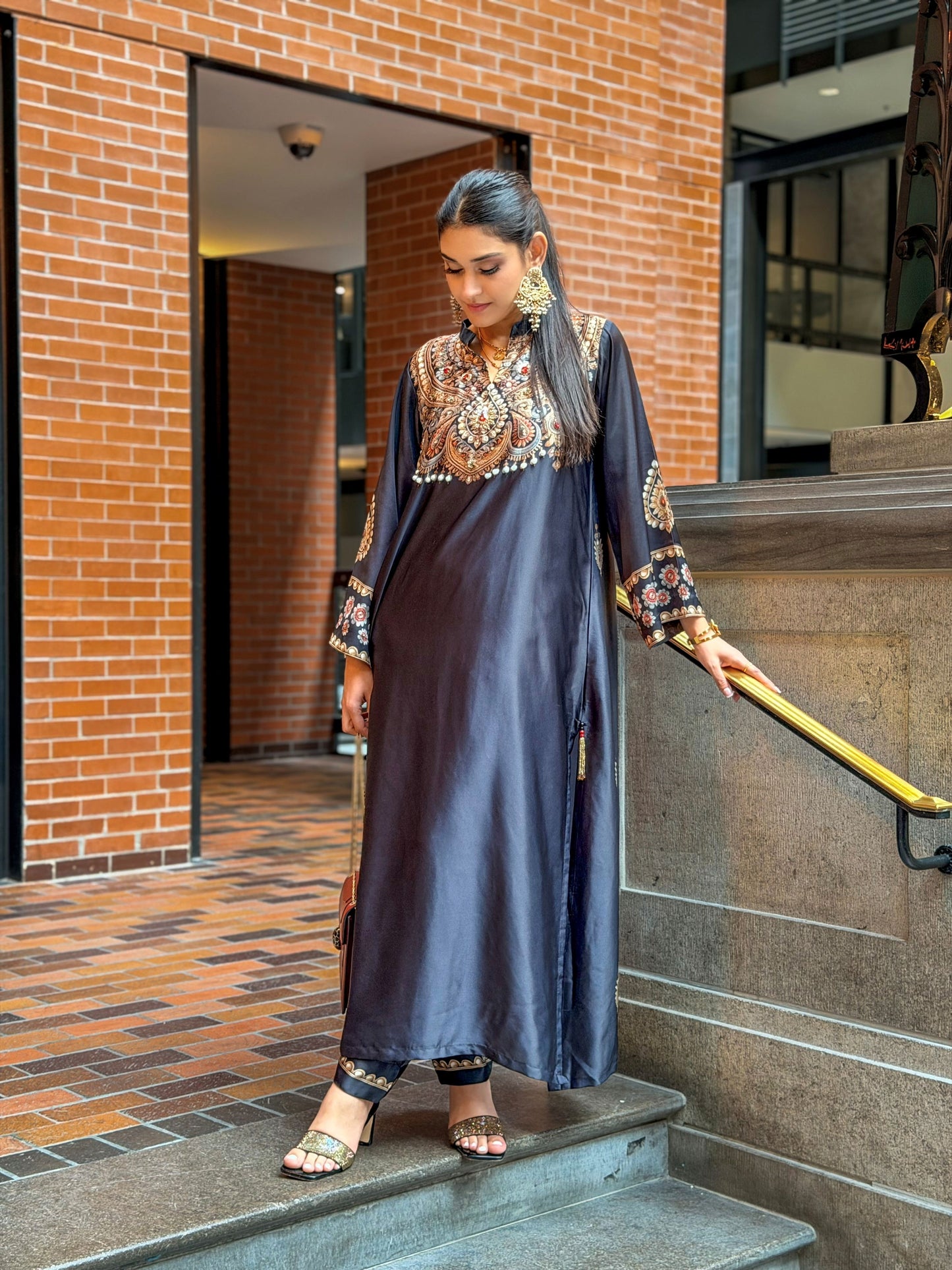 Midnight Majesty Kameez And Pant Set