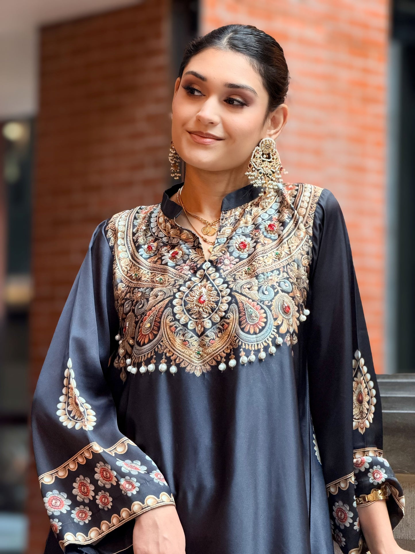 Midnight Majesty Kameez And Pant Set