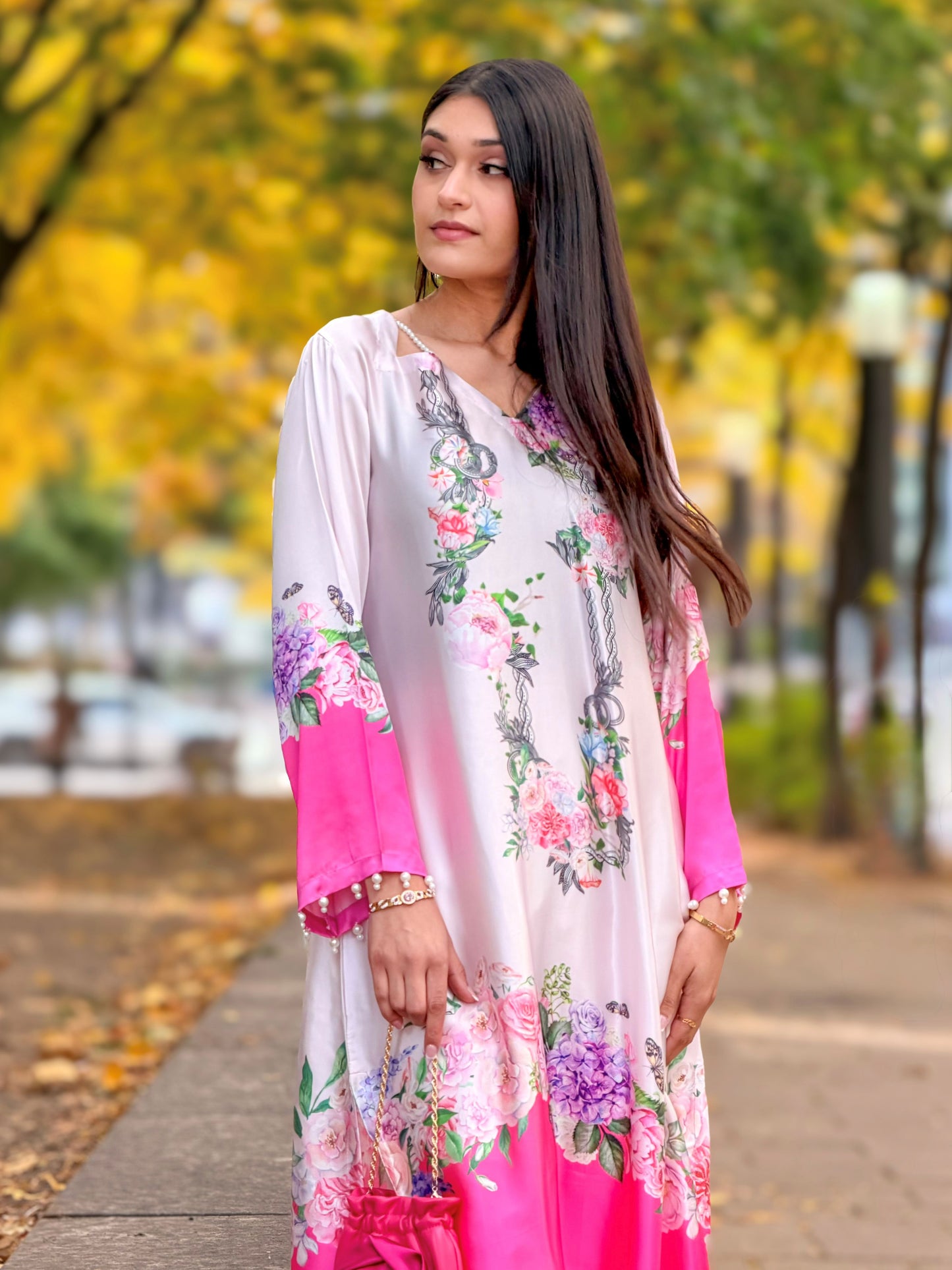 Blooming Grace – Pink & White Floral Kameez And Pant Set
