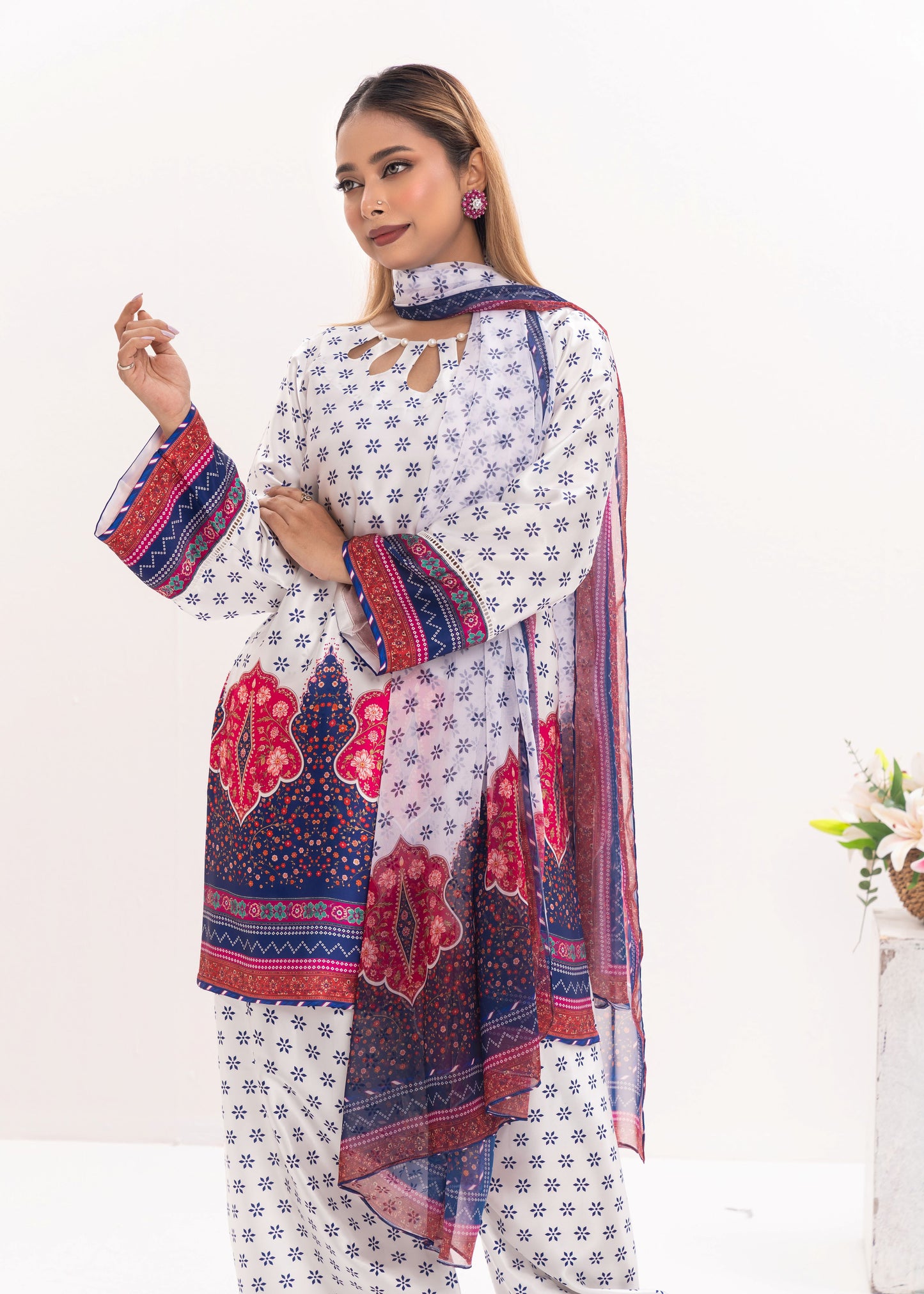 Ivory Bloom Ensemble Three-Piece Set