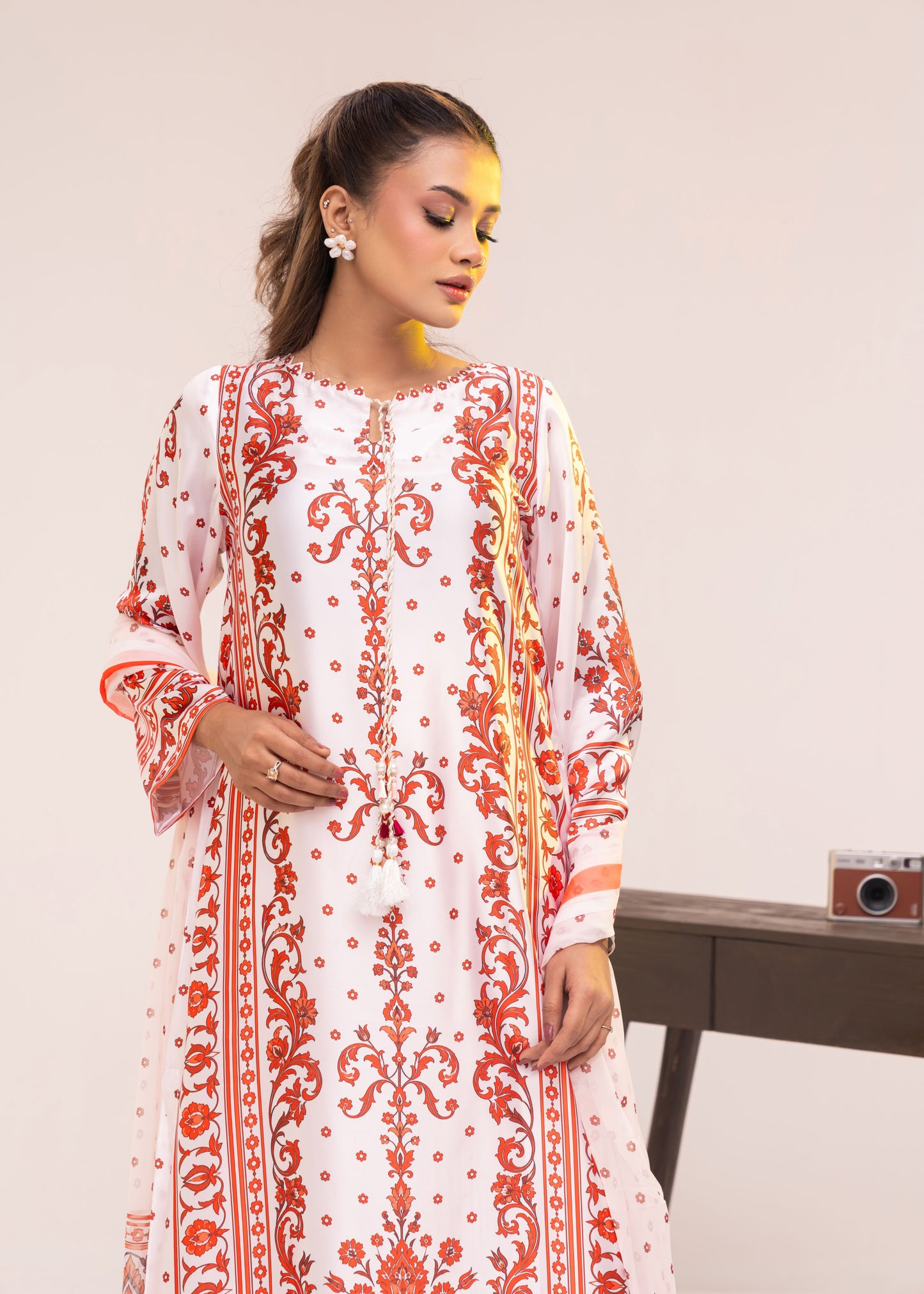 Coral Bloom Elegance Kameez With  Dupatta Set