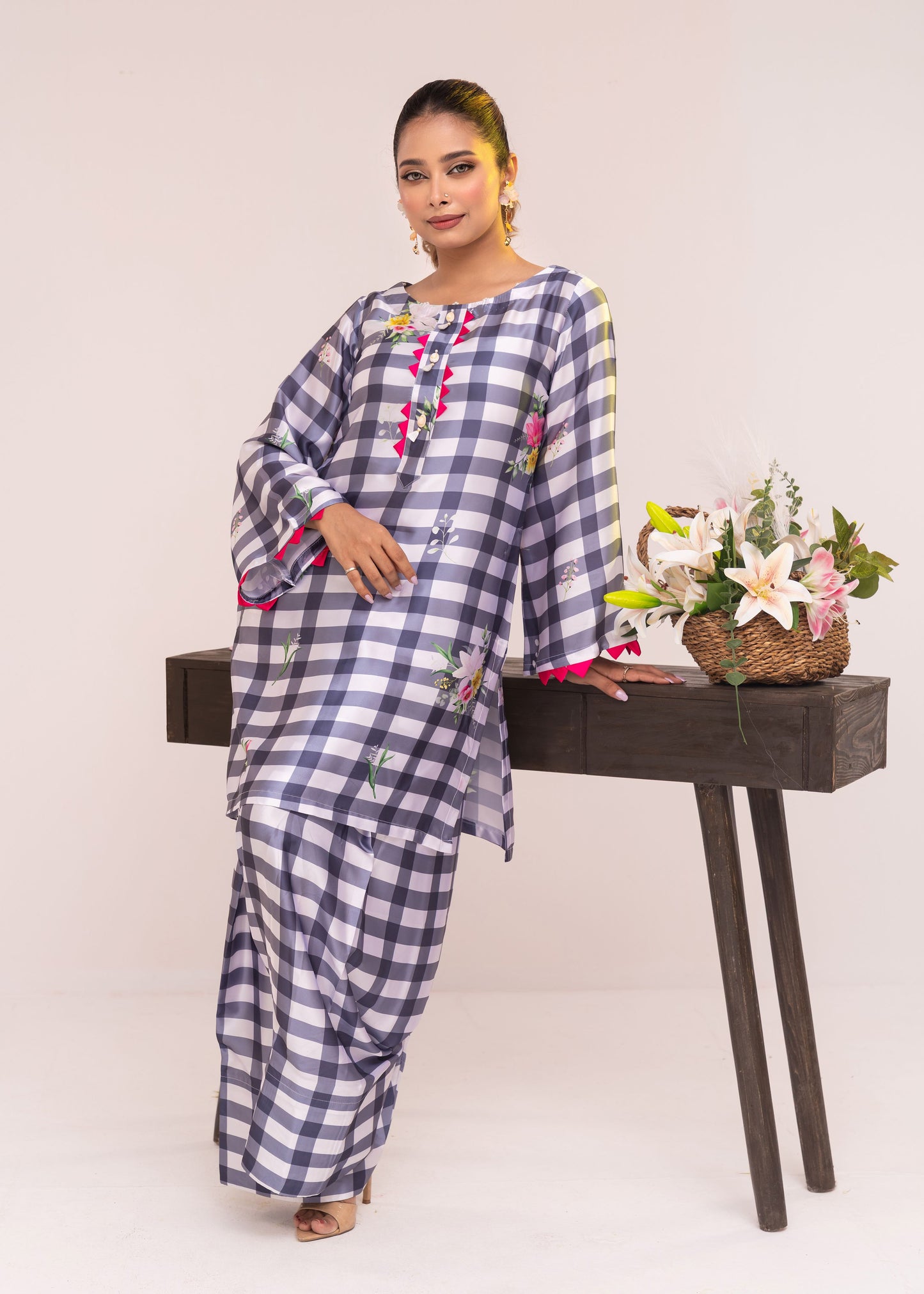 Checkered Charm  Kameez And Pant Set