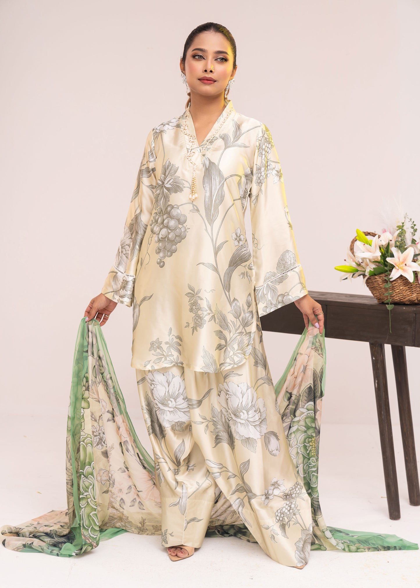 Ivory Bloom Grace Three-Piece Set
