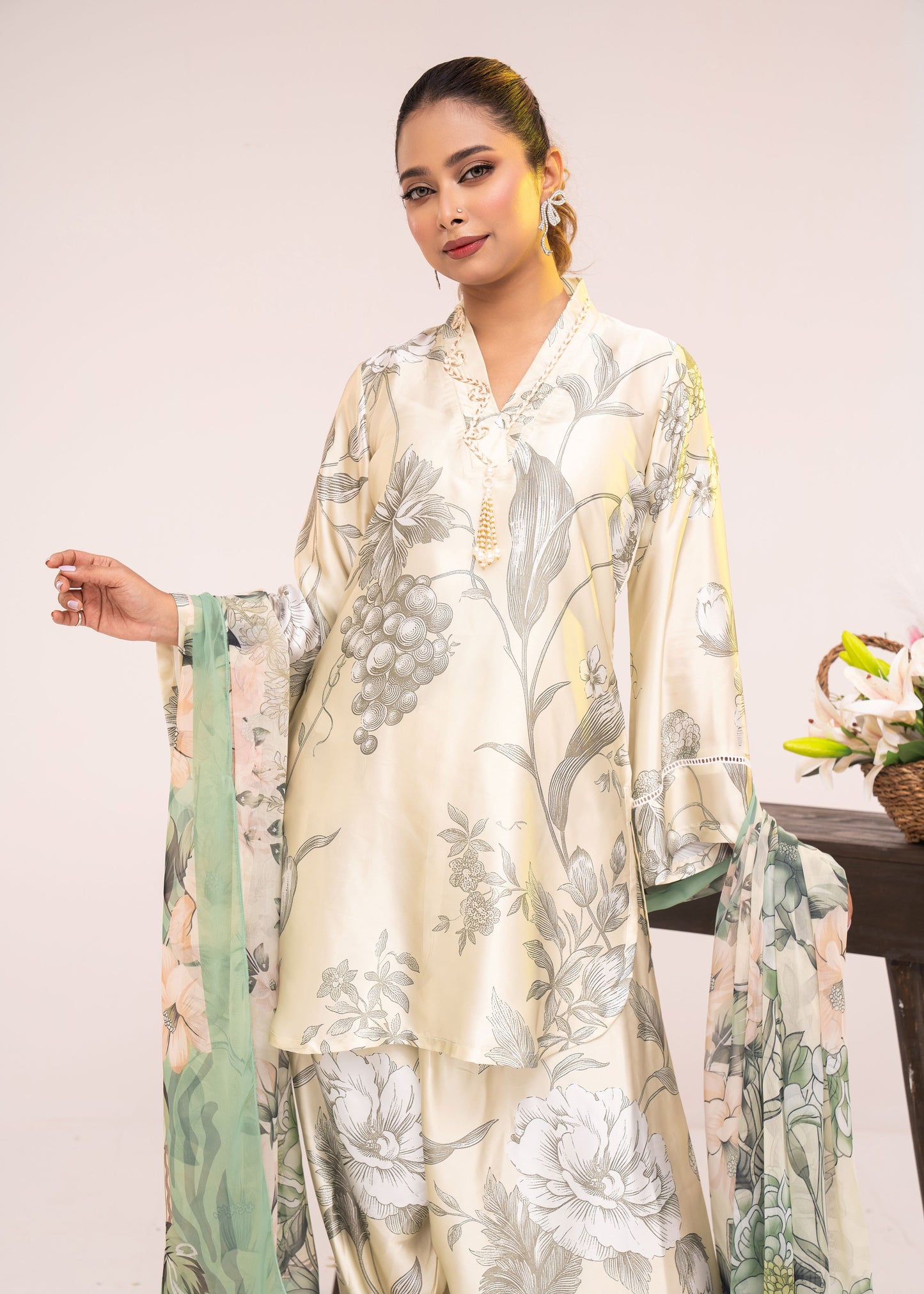 Ivory Bloom Grace Three-Piece Set