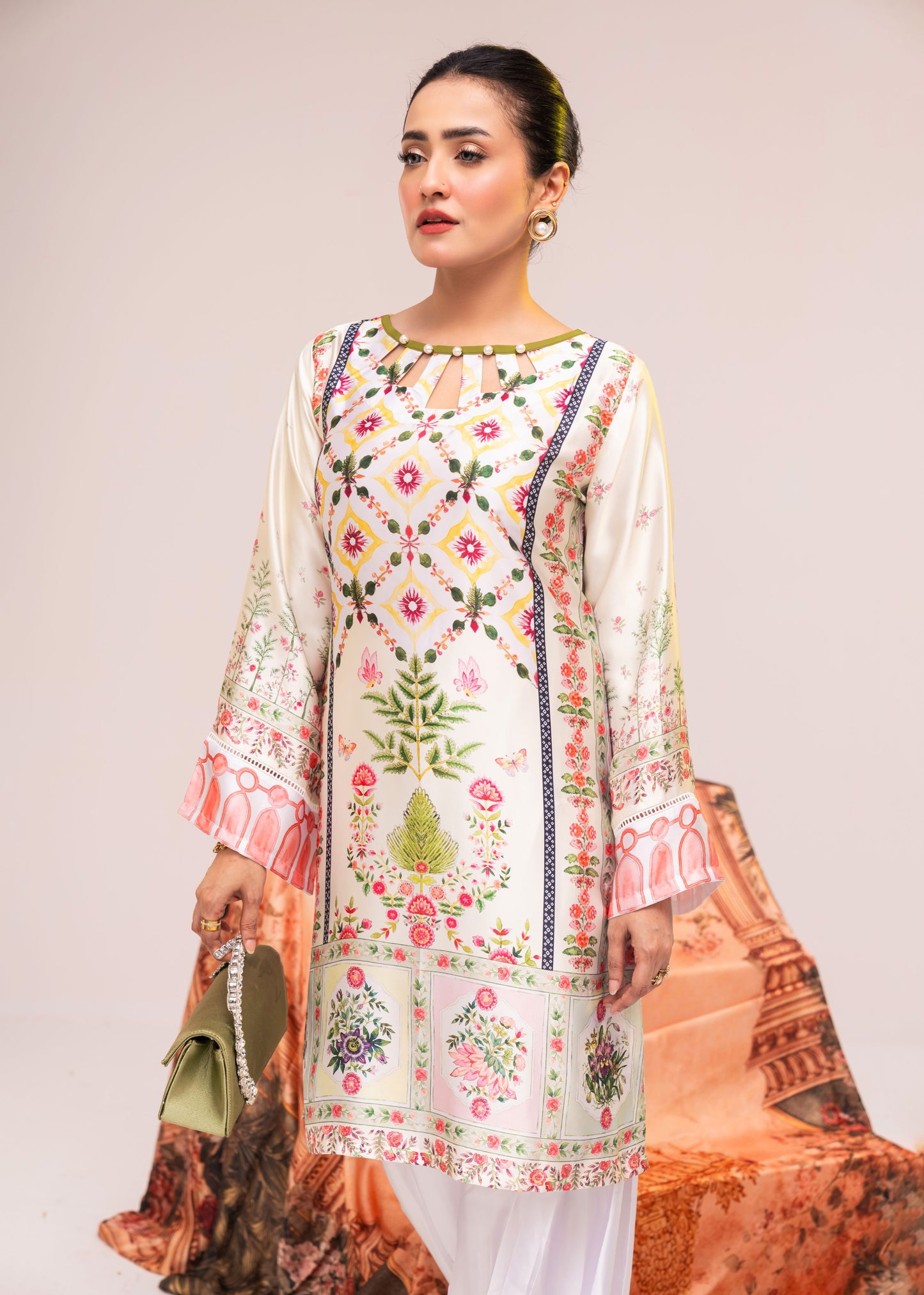 Pearl Bloom Charm Kameez And Pant Set