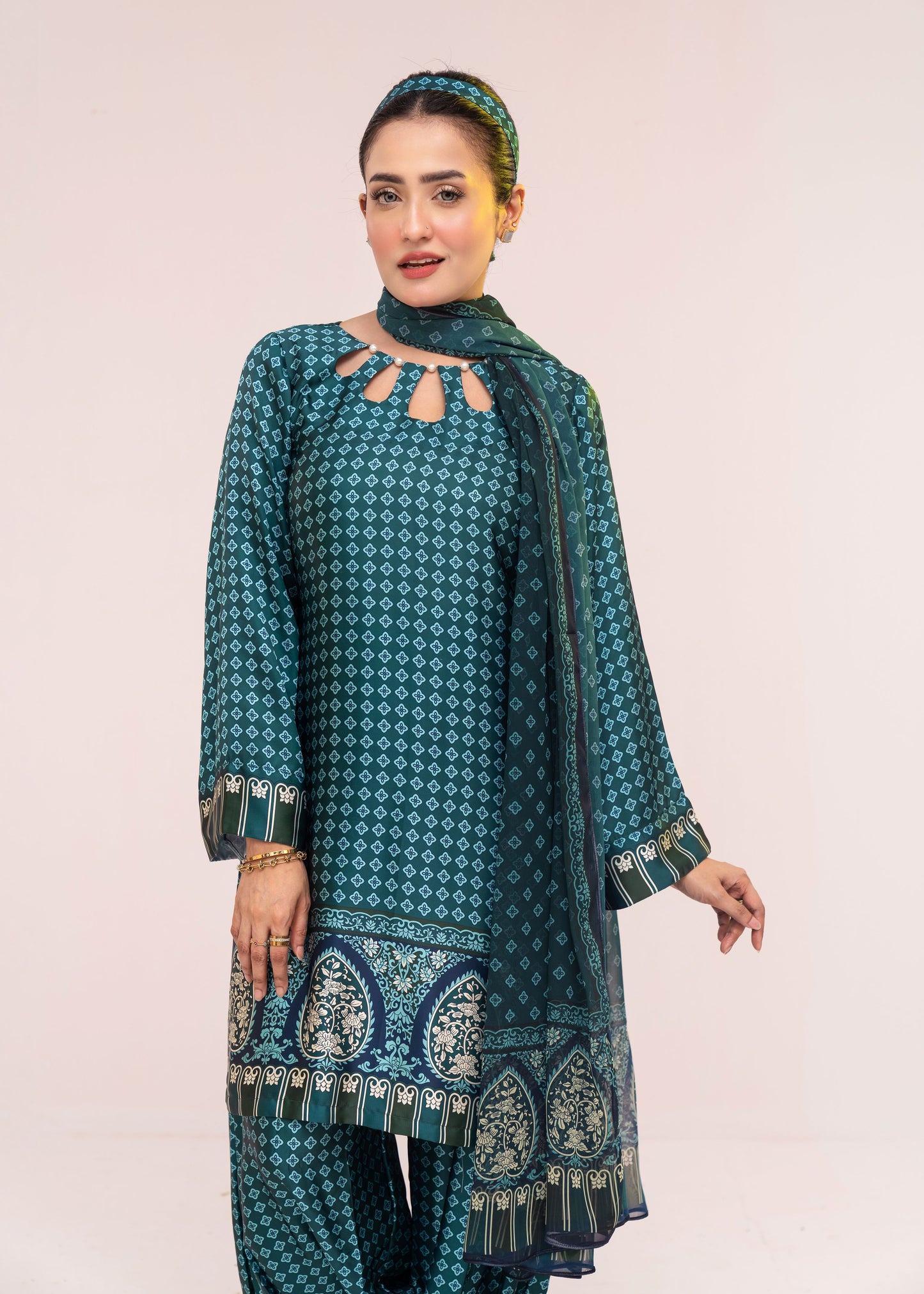 Teal Bloom Elegance Three-Piece Set