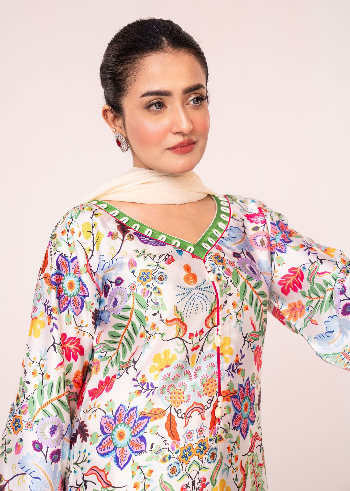 Garden Reverie Floral Three-Piece Set
