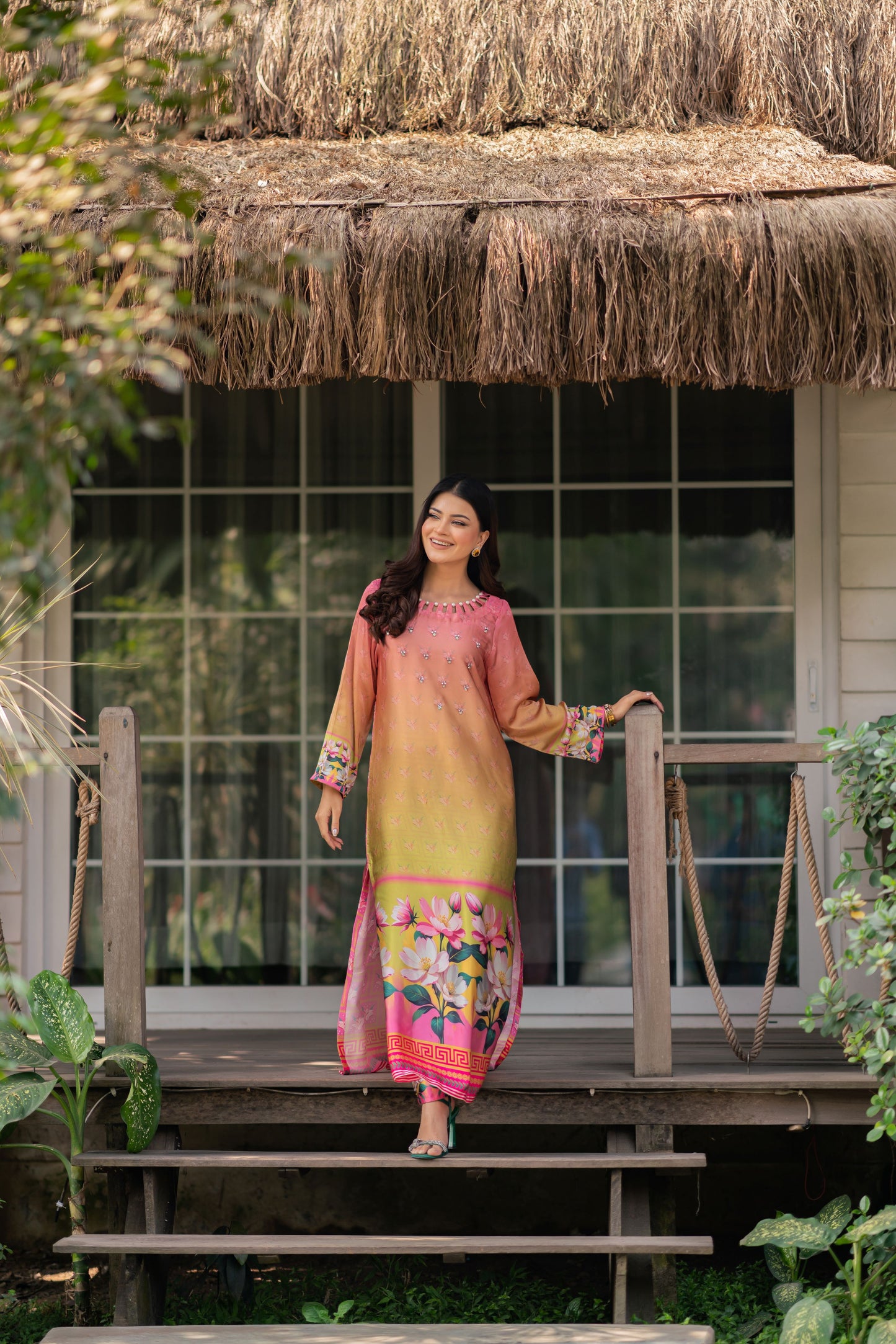 Golden Bloom Ombre Kameez And Pant Set