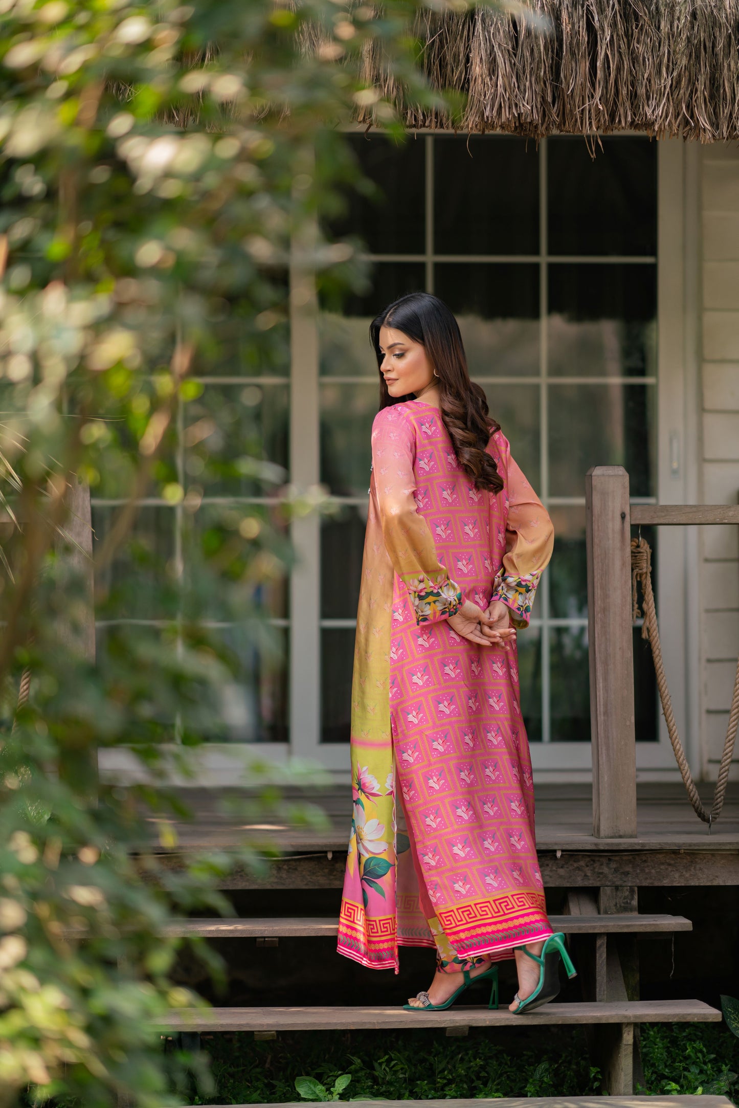 Golden Bloom Ombre Kameez And Pant Set