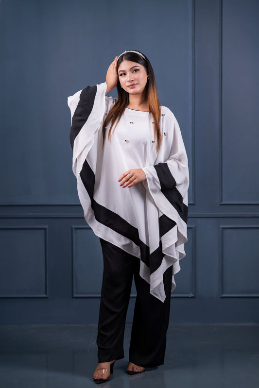 Black & White Cape Set