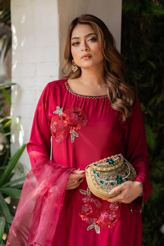 Crimson Garden Grace Three Piece  set