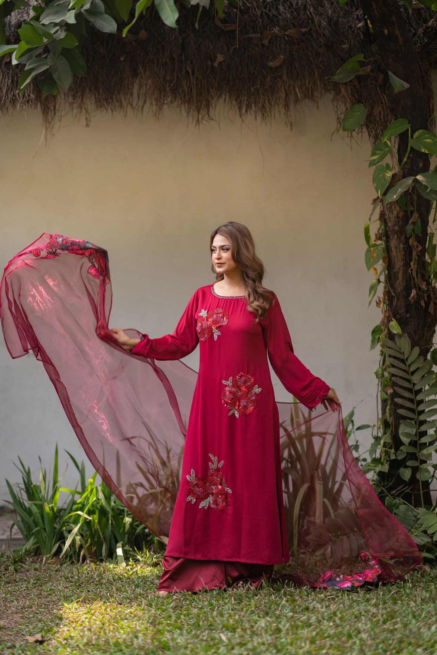 Crimson Garden Grace Three Piece  set