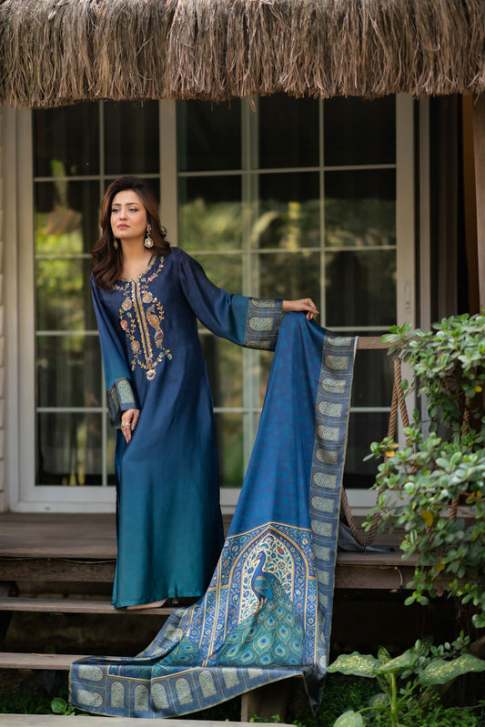 Sapphire Peacock Elegance Three Piece  set