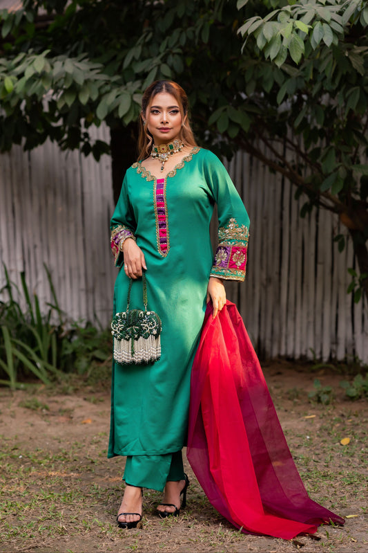 Emerald Elegance with a Crimson Touch Three Piece  Set