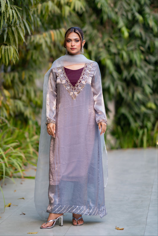 Moonlit Silver Grace Three Piece  Set