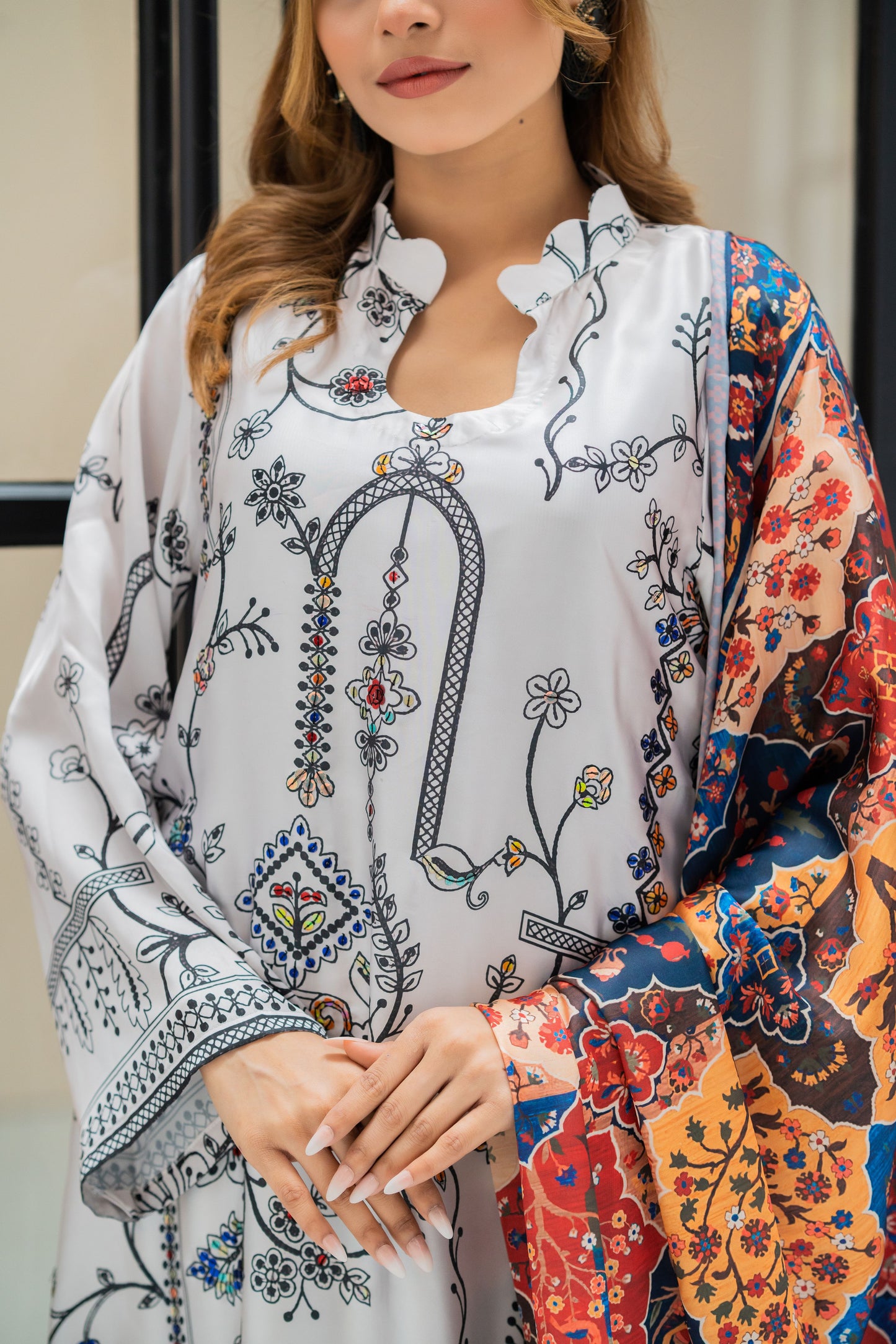 Ivory Story Printed Kameez And Orna Set