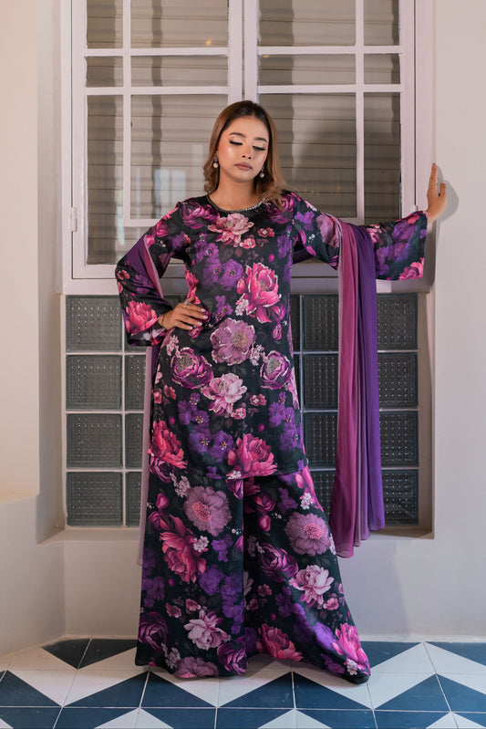 Petal Charm Kameez And Pant Set