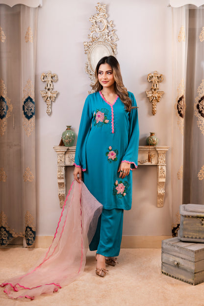 Elegant Embroidered Turquoise Kameez