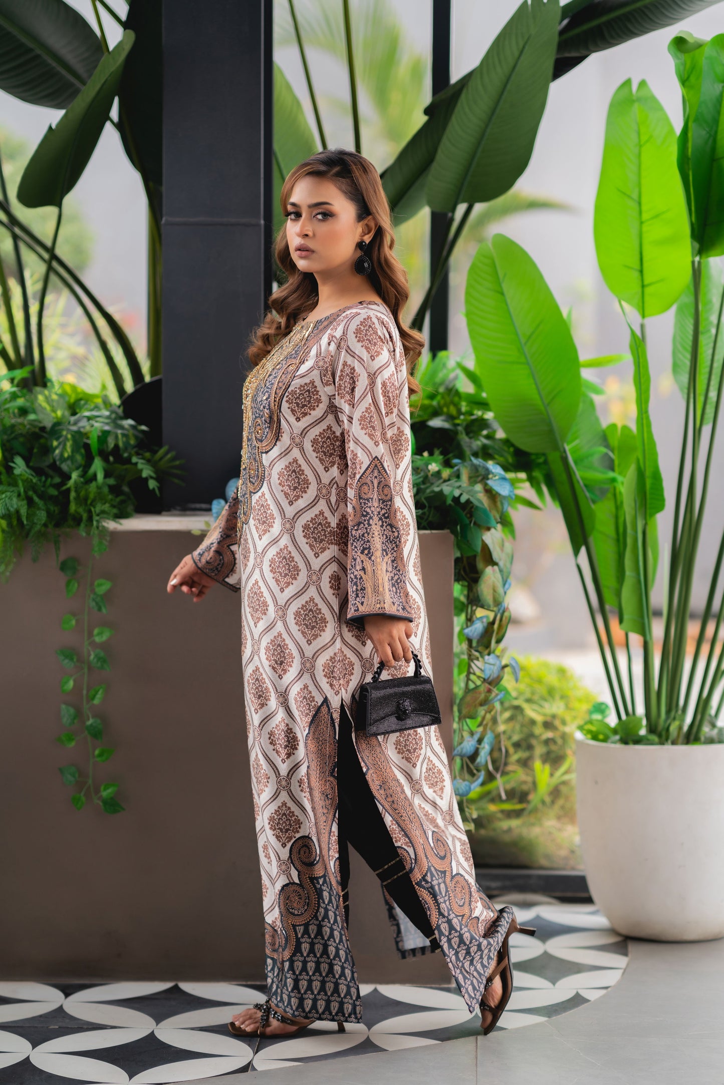 Desert Ivory Regal Long Kameez And Pant Set