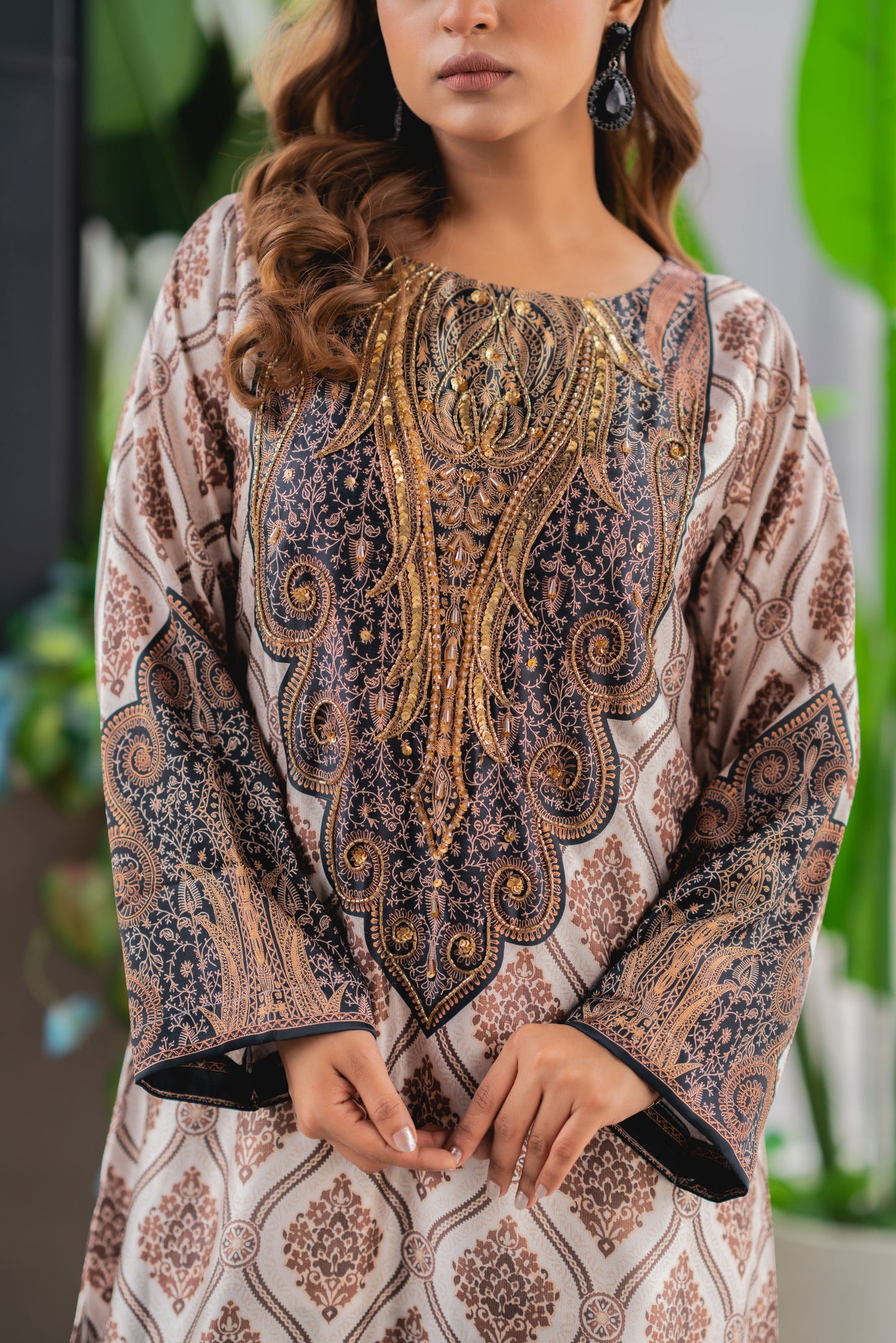 Desert Ivory Regal Long Kameez And Pant Set