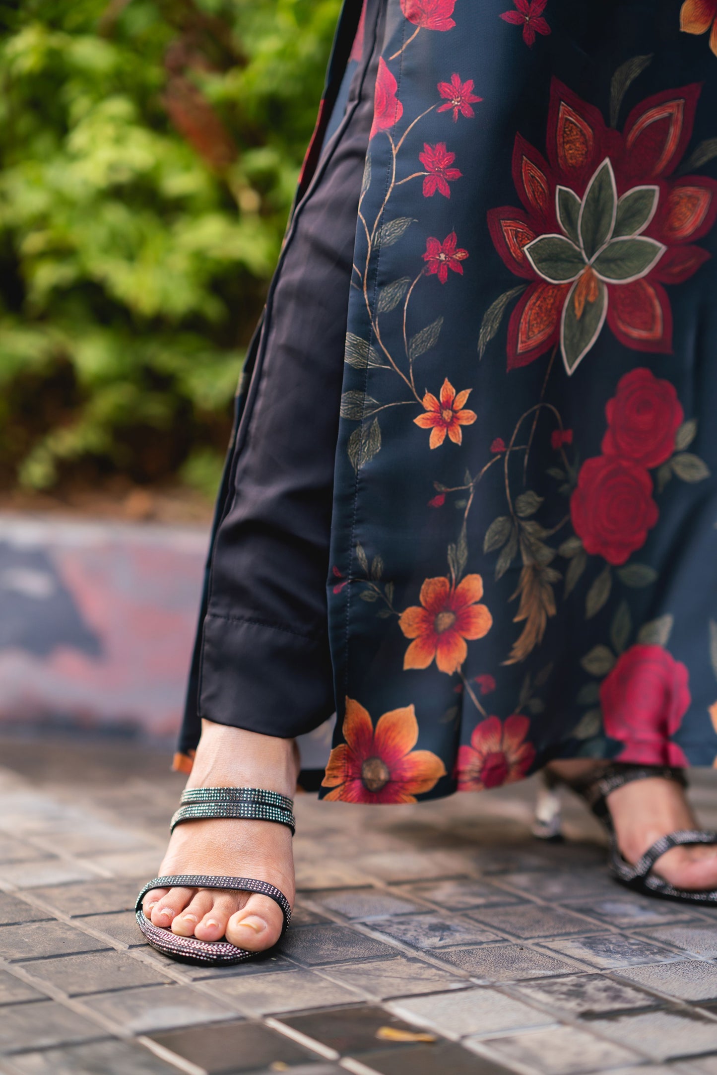 Midnight Bloom Printed Long Kameez And Pant Set