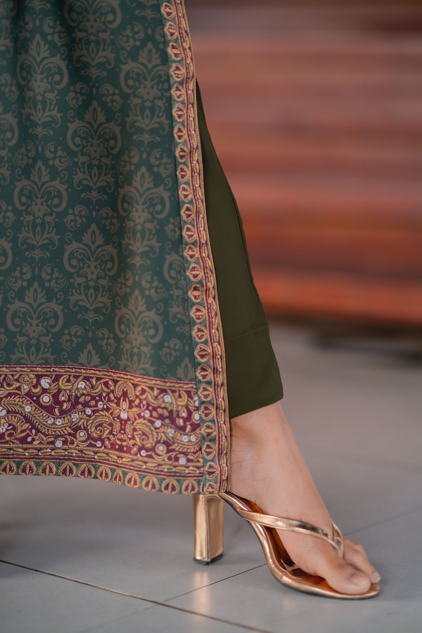 Emerald Heritage Printed Long Kameez And Pant Set